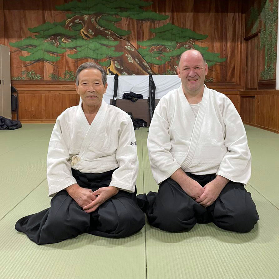 Treino com Shichirotani, aluno direto do fundador do Aikido.
